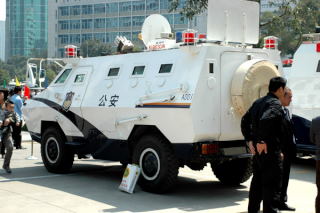 Policyjny wóz pancerny w Chinach