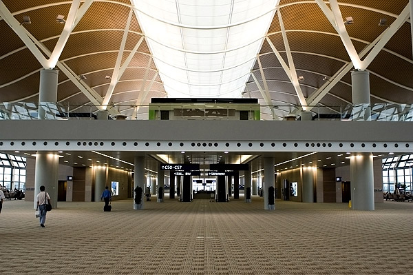 Nowy terminal - lotnisko Szanghaj