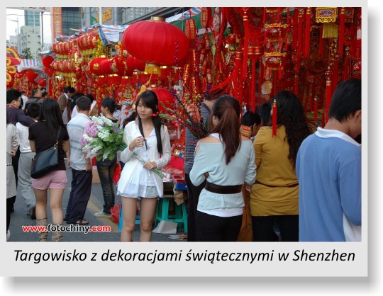 Targowisko z dekoracjami świątecznymi w Shenzhen
