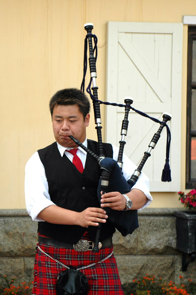 Chińczyk i kobza