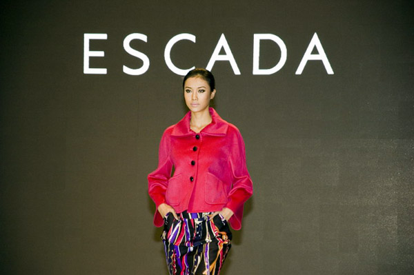 Modelka Escady